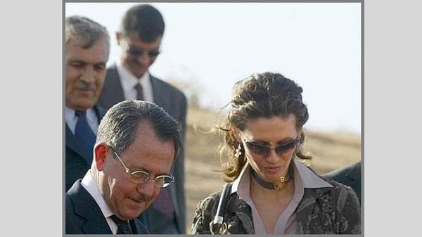 أسماء الأسد ووالدها فواز الأخرس