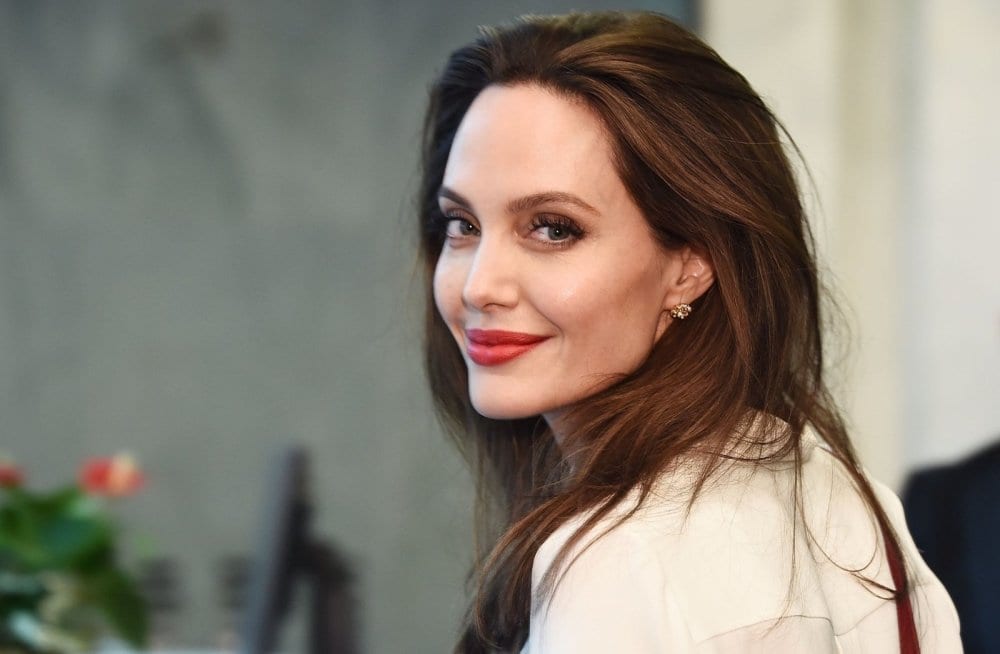 angelina jolie ee