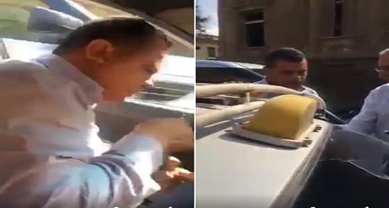 شاهدوا كيف لقنت فتاة مصرية سائق تاكسي درسا قاسيا لتحرشه بها!