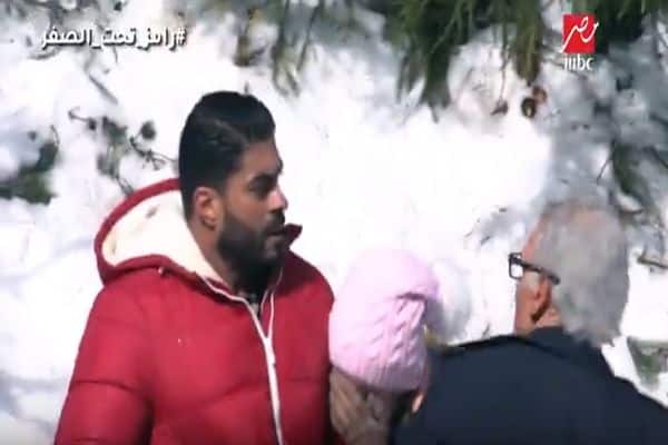 شاهد.. خالد سليم يطرح رامز جلال في الهواء بعد علمه بمقلب “رامز تحت الصفر”