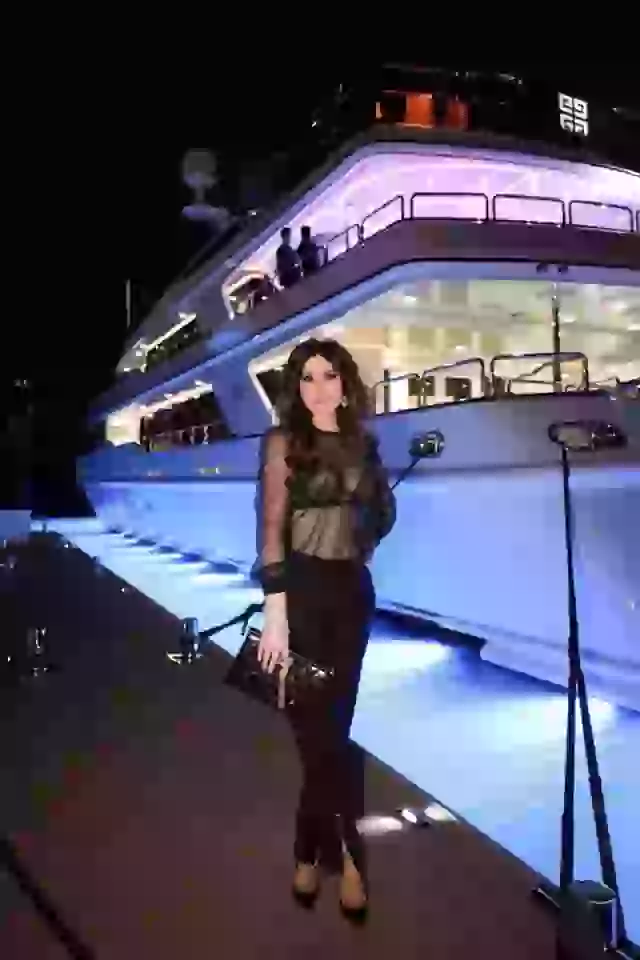 elissa i11