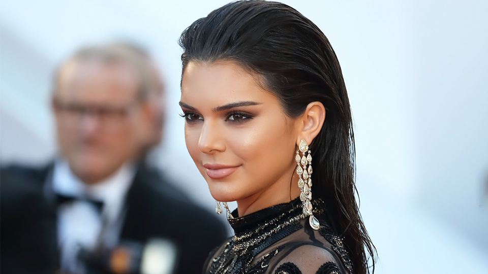 Kendall Jenner gives us much more on her acne hell
