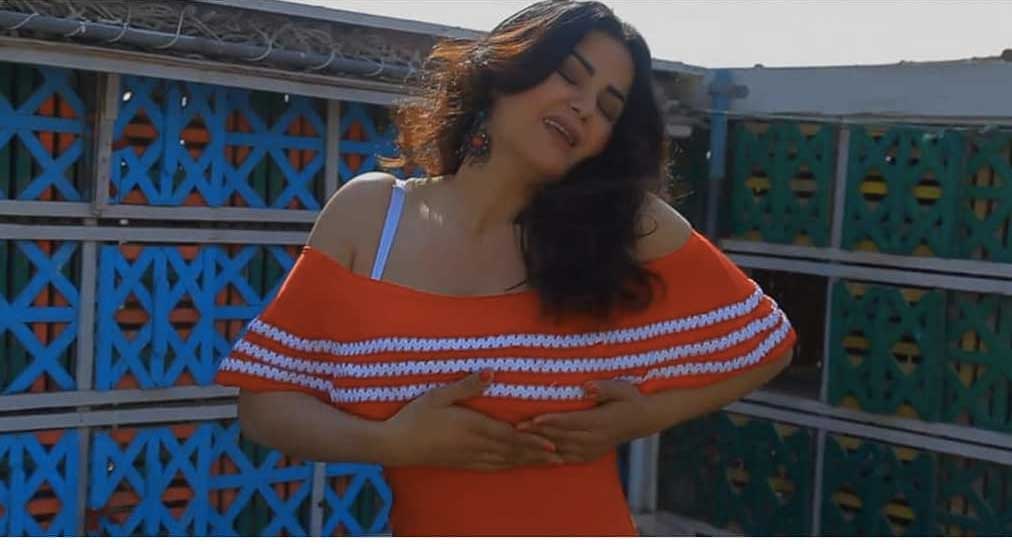 سما المصري في مشهد من "حب الحمام"