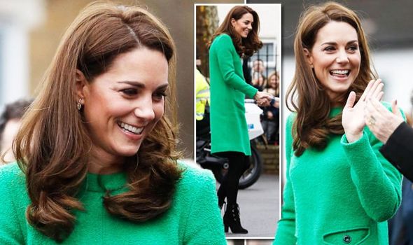 Kate-Middleton-wearing-a-green-dress-in-London