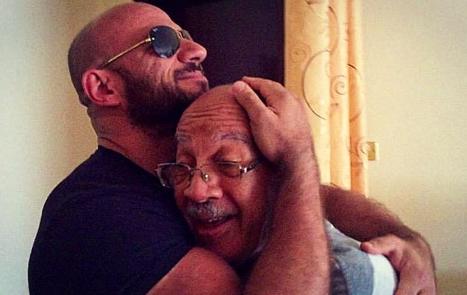 احمد مكي مع والده