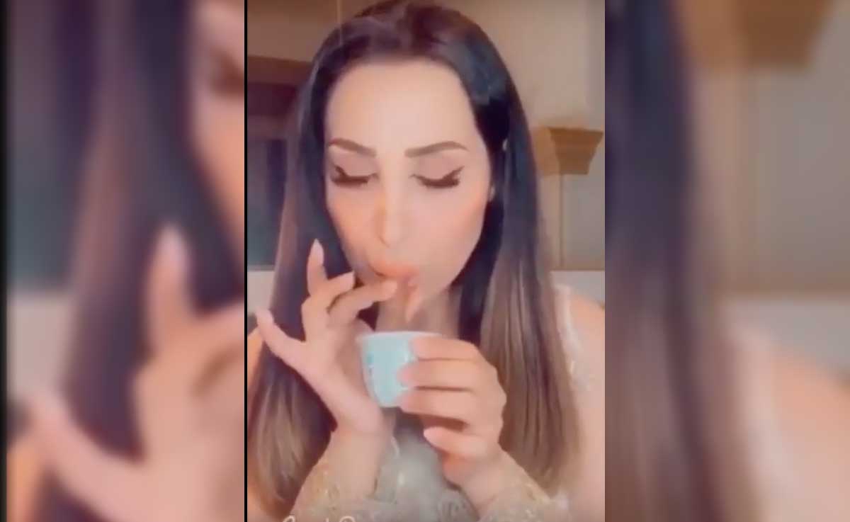 هند القحطاني تمص اصبع تويكس