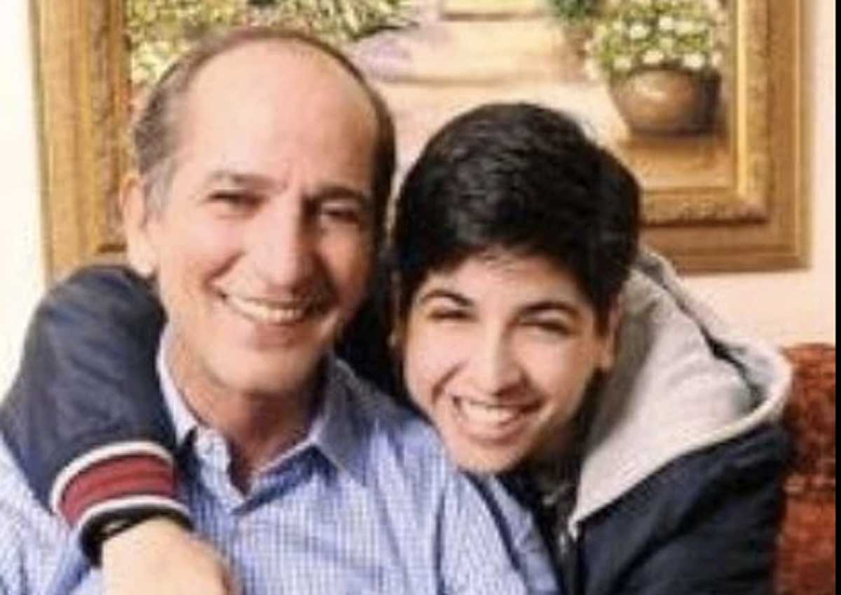 هشام سليم مع ابنه نور (نورا سابقا)