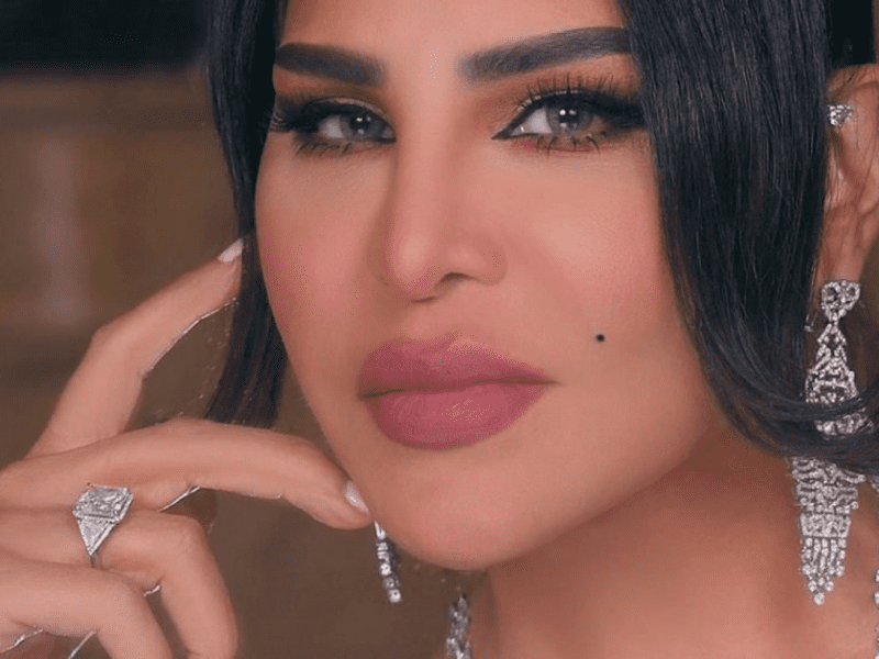 الفنانة "أحلام"