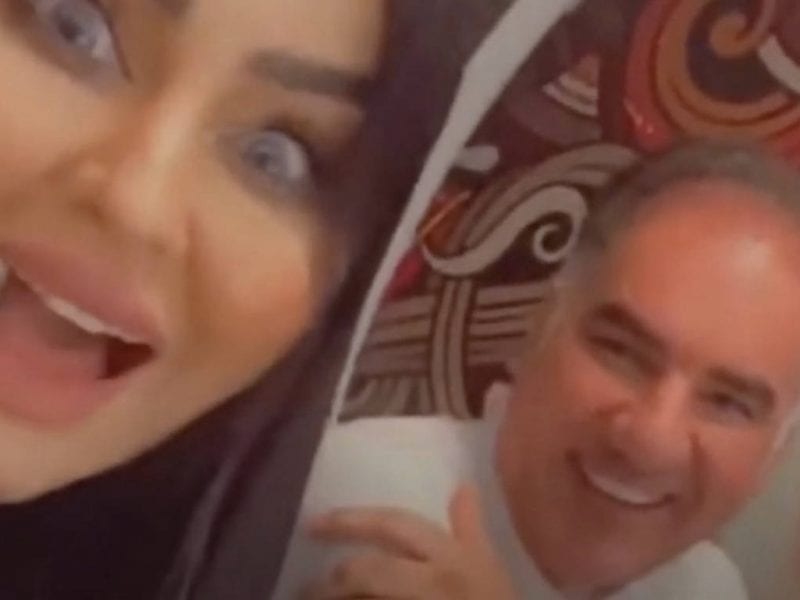 صالح الجسمي مع الموديل العراقية شمس