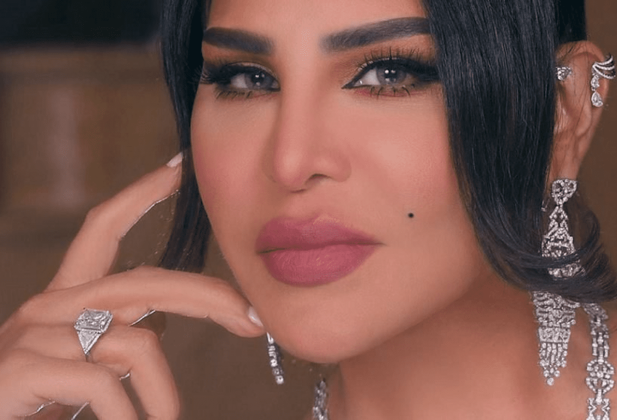 الفنانة "أحلام"