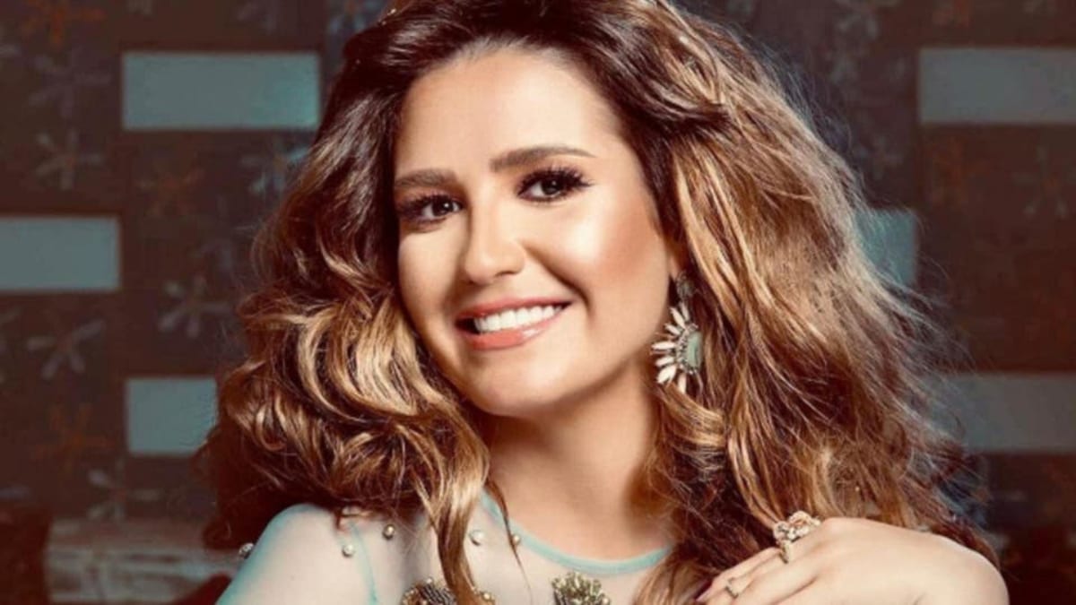 الفنانة "هنا شيحة"