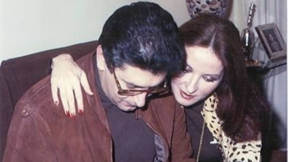عمر خورشيد وزوجته دينا