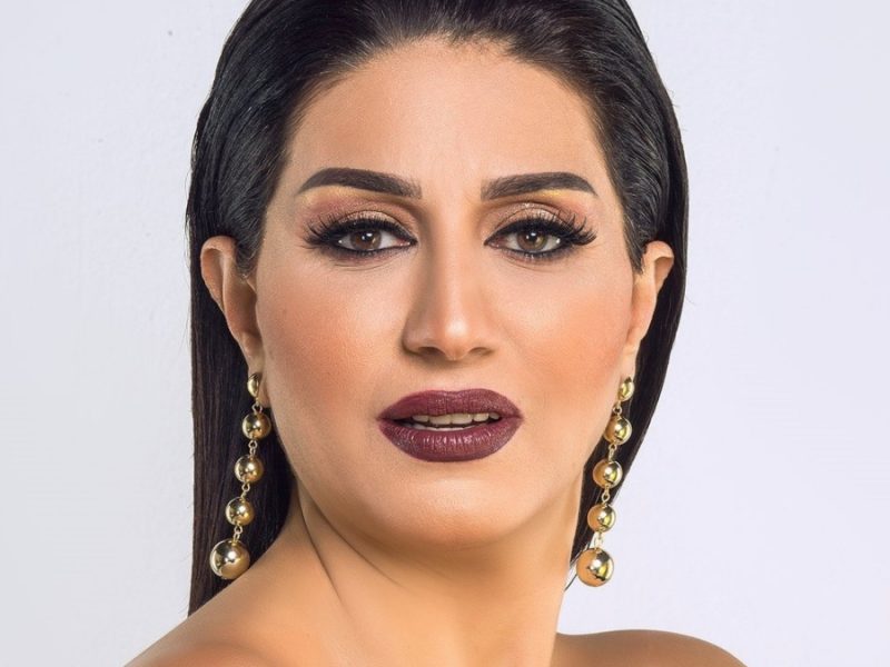 الفنانة "وفاء عامر"