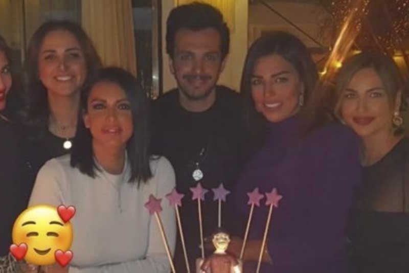 بعد انفصاله عن أنغام.. أحمد ابراهيم يحتفل مع زوجته الأولى بعيد ميلاده الأول