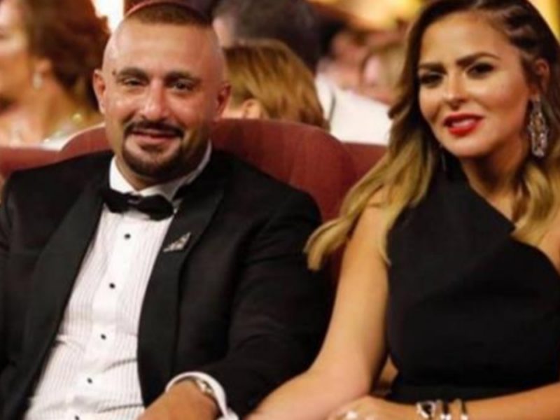 ما علاقة الحمل بالقصة؟ تعليق مُثير من ياسمين عز على خبر طلاق أحمد السقا وزوجته (فيديو)