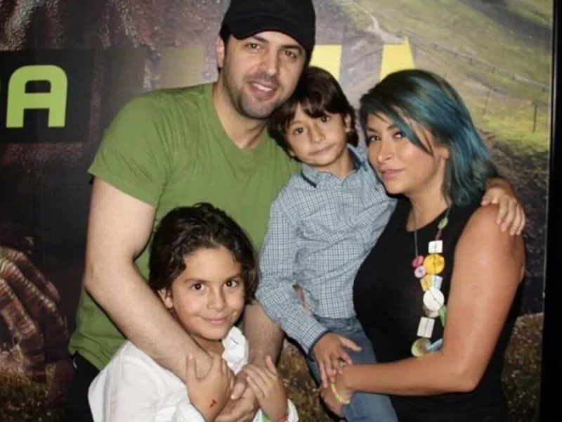 ديما بياعة وتيم حسن مع ابنائهما فهد وورد