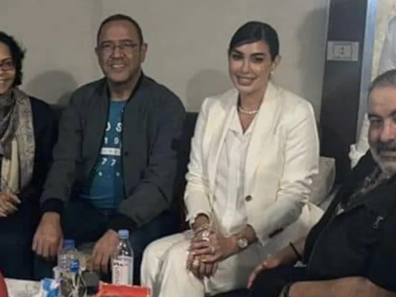 ياسمين صبري مع أشرف عبدالباقي وسامح عبدالعزيز