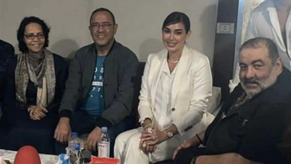 ياسمين صبري مع أشرف عبدالباقي وسامح عبدالعزيز