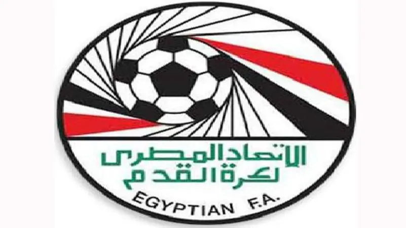 بسبب تورطه في فضيحة جنسية مع سيدة متزوجة.. إقالة مسؤول كبير في اتحاد الكرة المصري