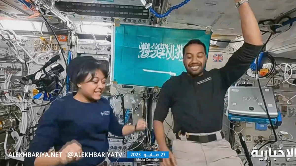 رواد الفضاء السعوديون يكشفون كيفية استحمامهم وصلاتهم في محطة الفضاء الدولية.. فيديو